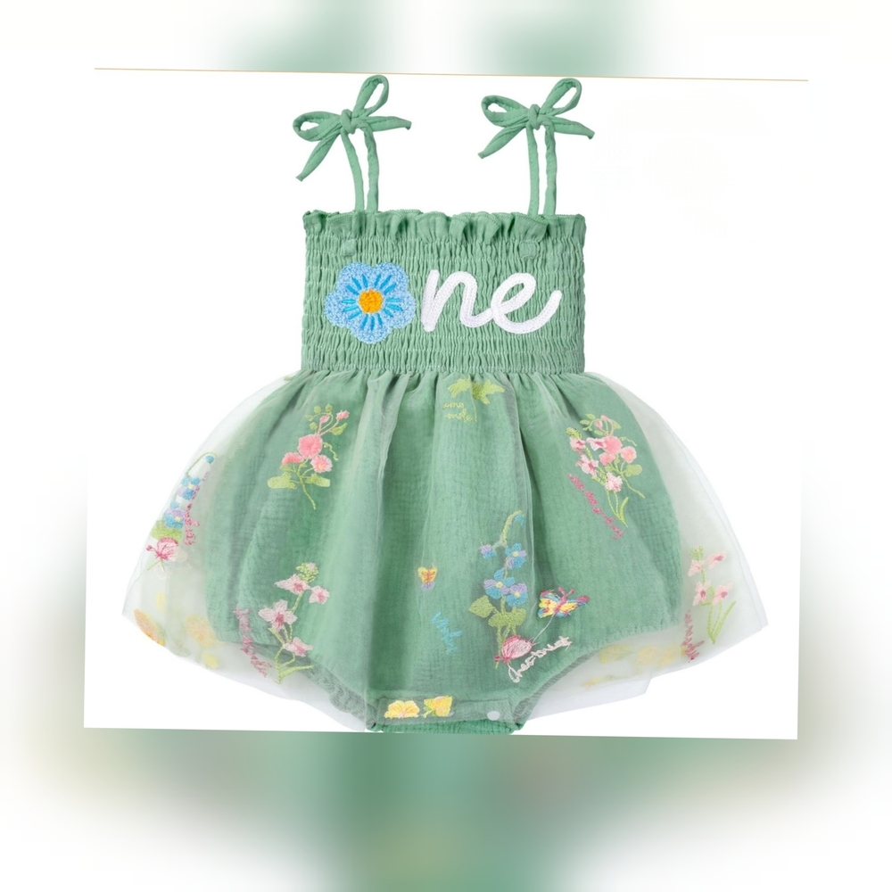 Green Floral Rumper Tulle w/ a cute Flower design and 🌼ne ~ 1st Birthday 12-18M